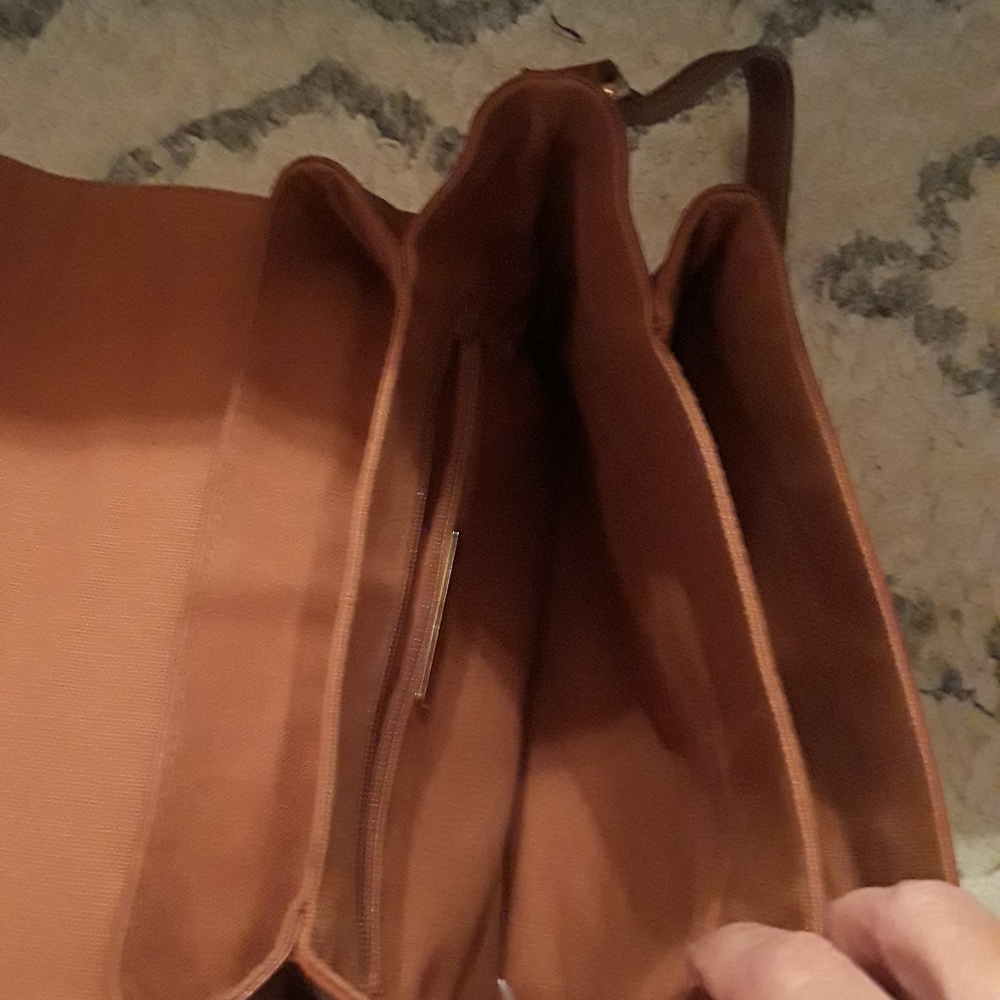 Valerie Stevens shoulder bag.